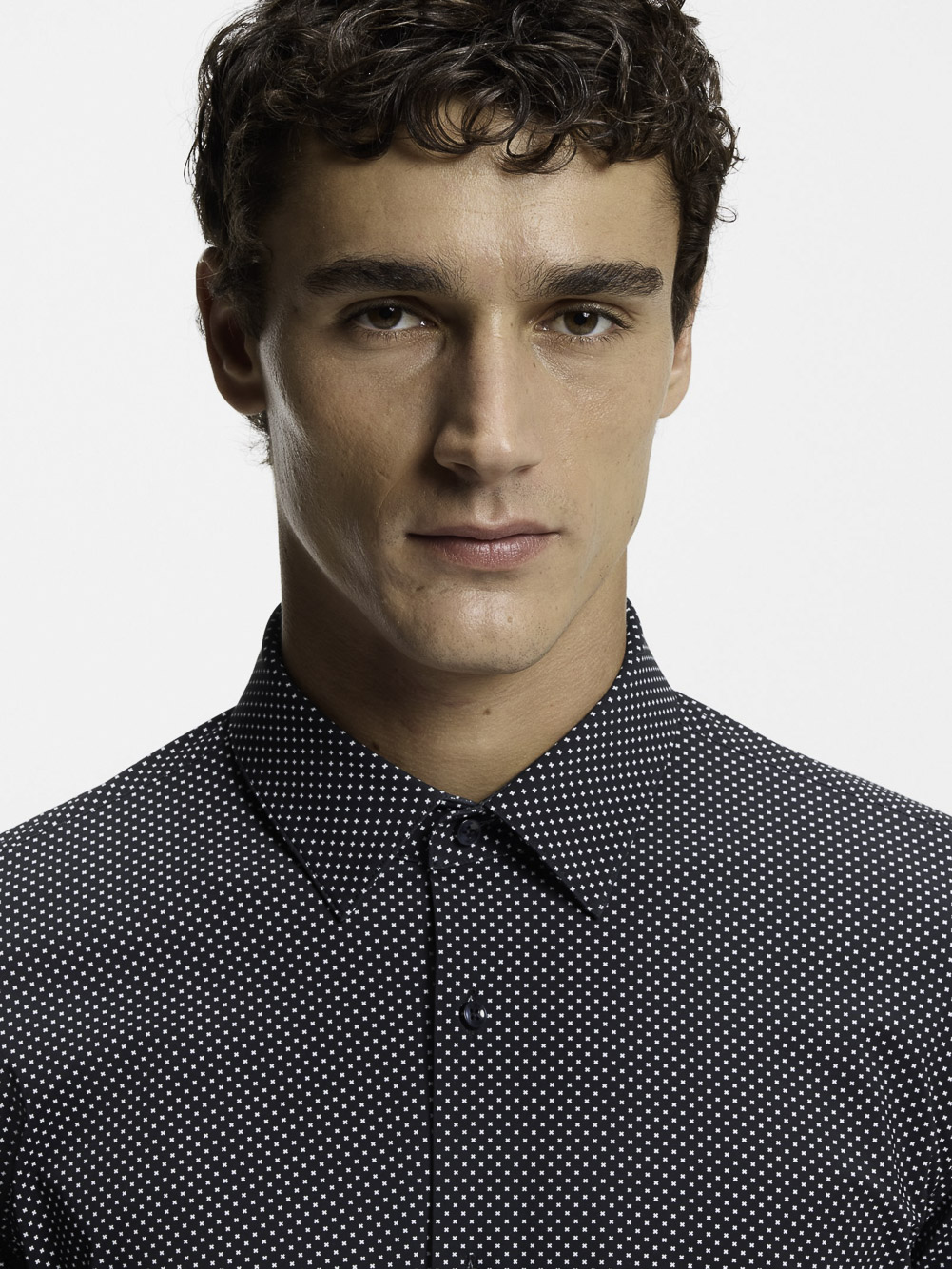 ΠΟΥΚΑΜΙΣΟ Slim fit P-HANK-S-K-261