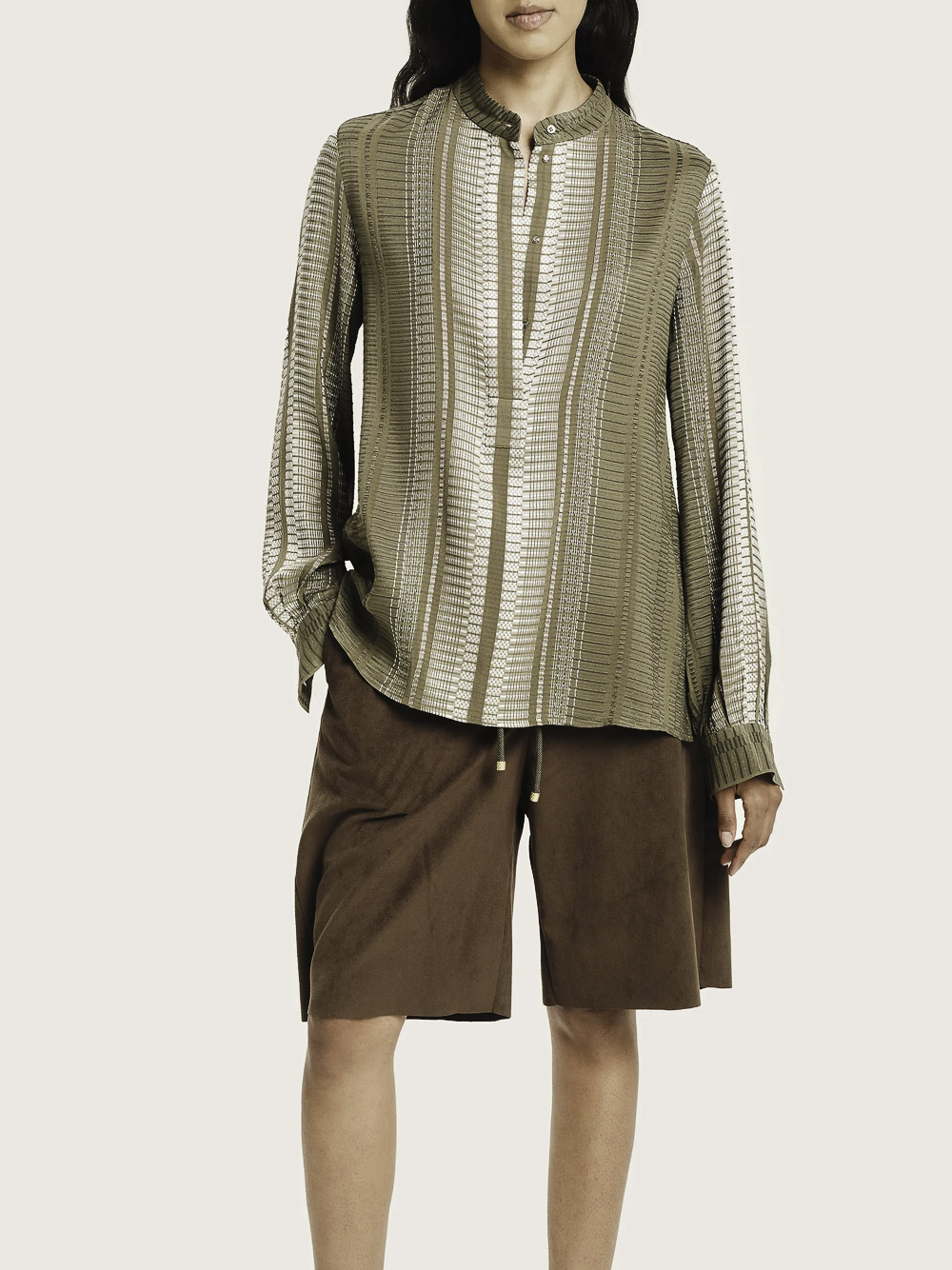 HERA LONGSLEEVE BLOUSE MADE OUT OF TEMPO SPATHOTO SILK WITH WHIT