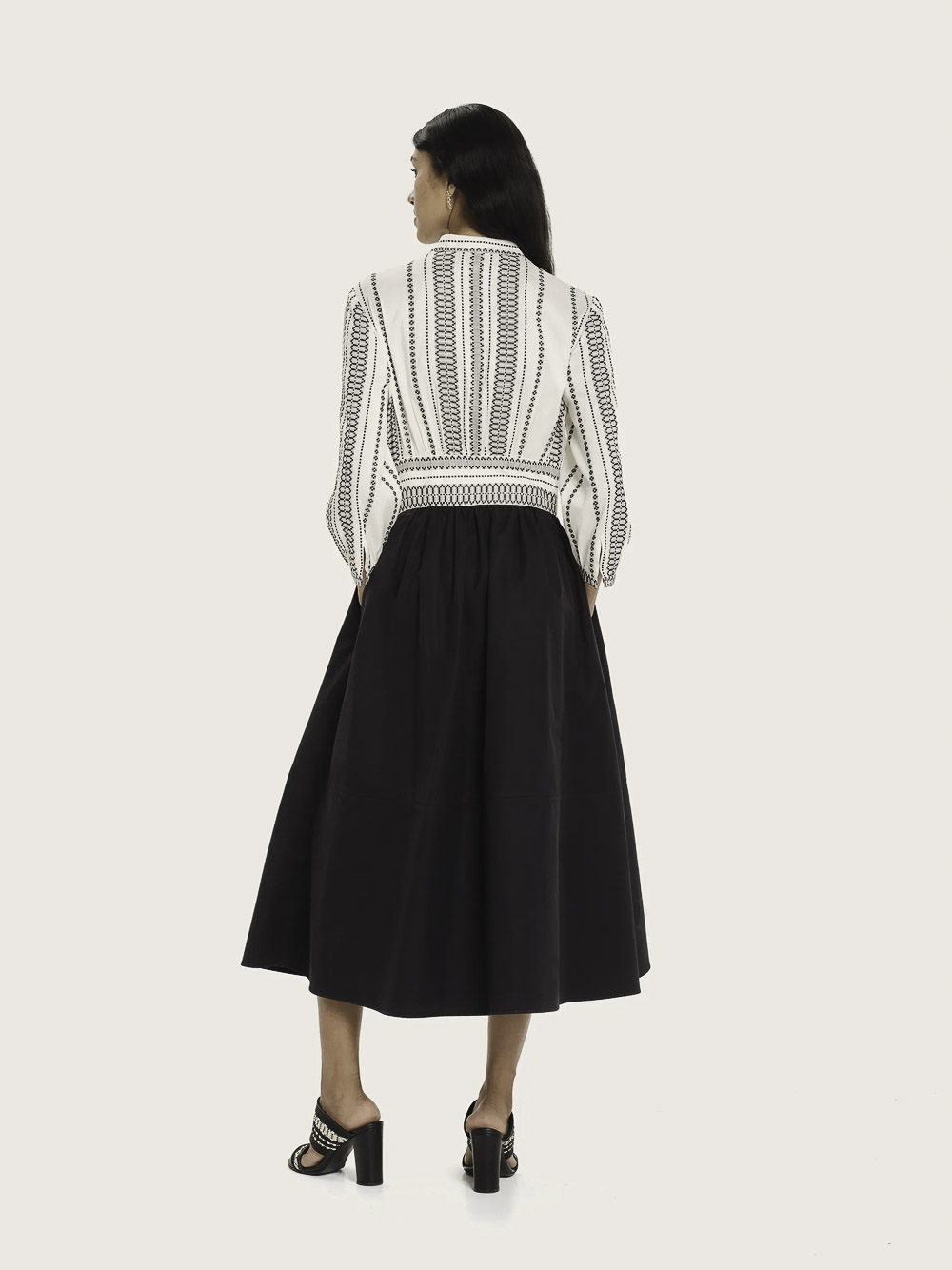 HALTER NECK MIDI BALLON DRESS MADE OUT OF SIGNATURE TEXTURED SIL