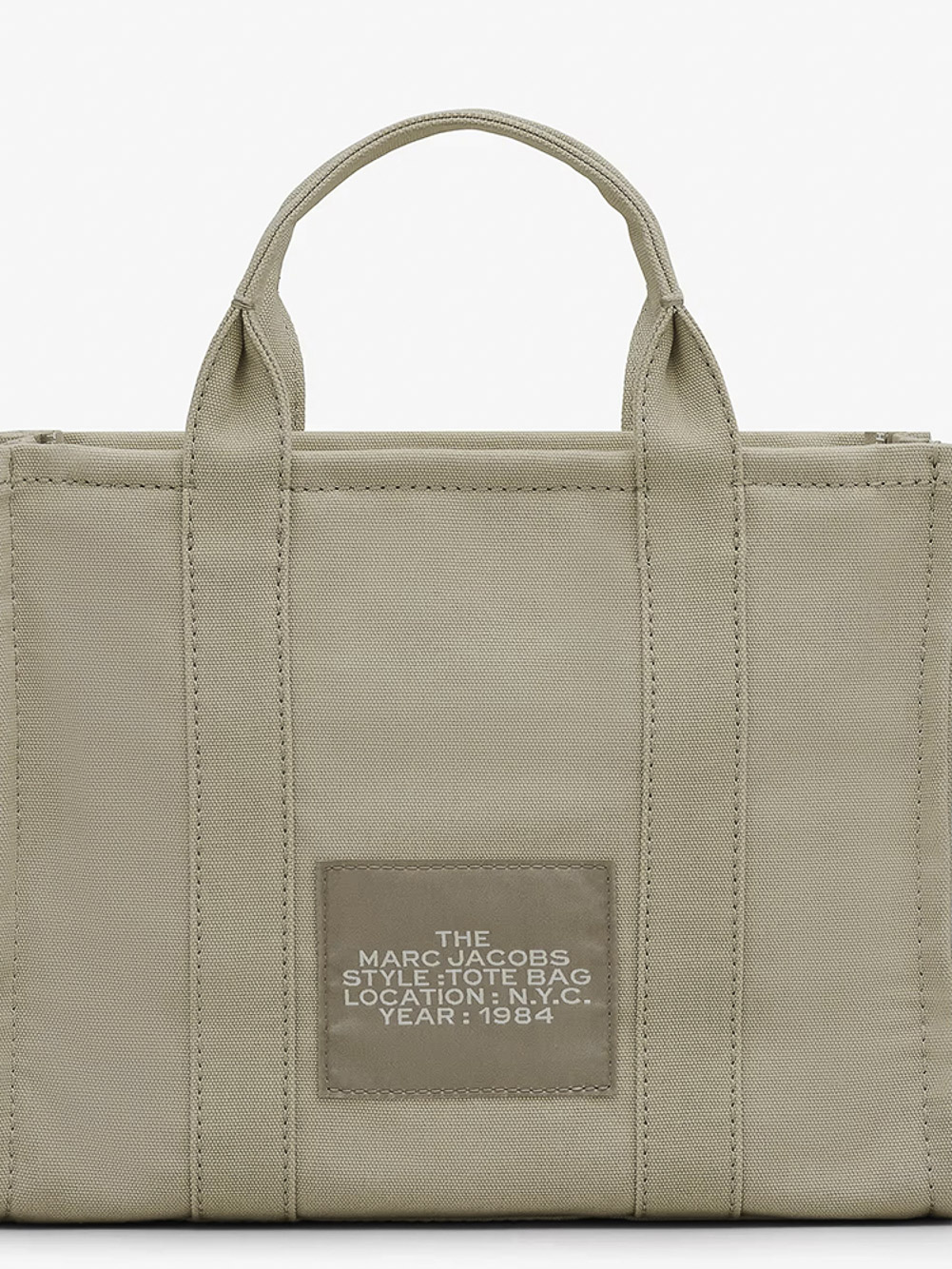 THE MEDIUM TOTE