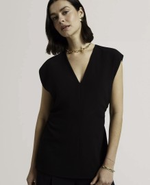 NELIIA Ruched V-Neck Top