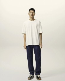 CLASSIC FIT JEANS