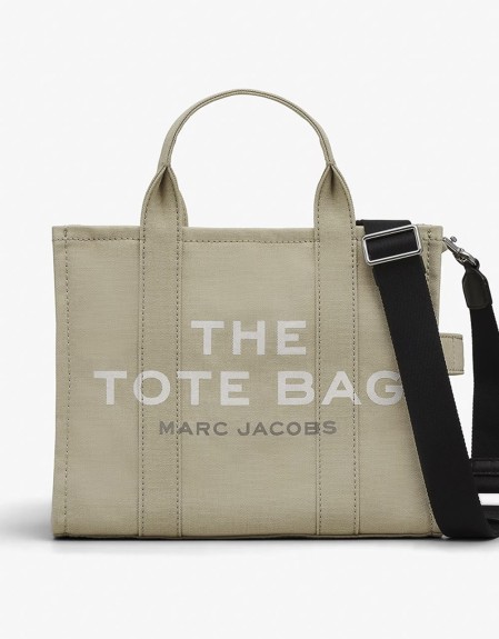 THE MEDIUM TOTE