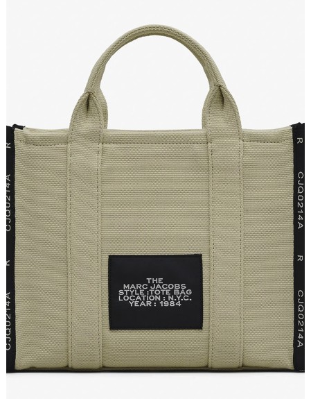 THE MEDIUM TOTE
