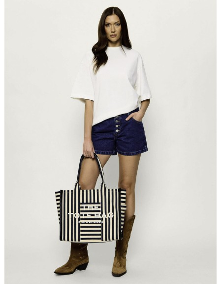THE LARGE TOTE